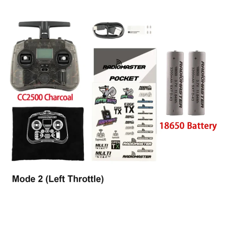 Radiomaster Pocket CC2500 Charcoal émetteur avec joysticks détachables, câble USB, autocollants et deux piles 18650.